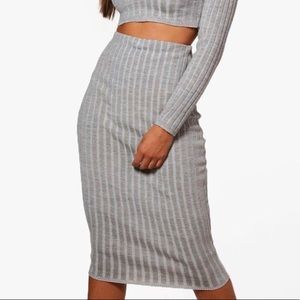 NOT FOR SALE RIGHT NOW! 
NWT BOOHOO Gray Rib Knit Pencil Skirt Size Large